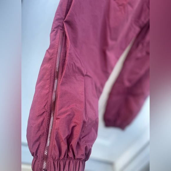 VTG 90s Champion Swishy Maroon Jogger Pants w/zip up ankles & cotton lining • L - Picture 3 of 12